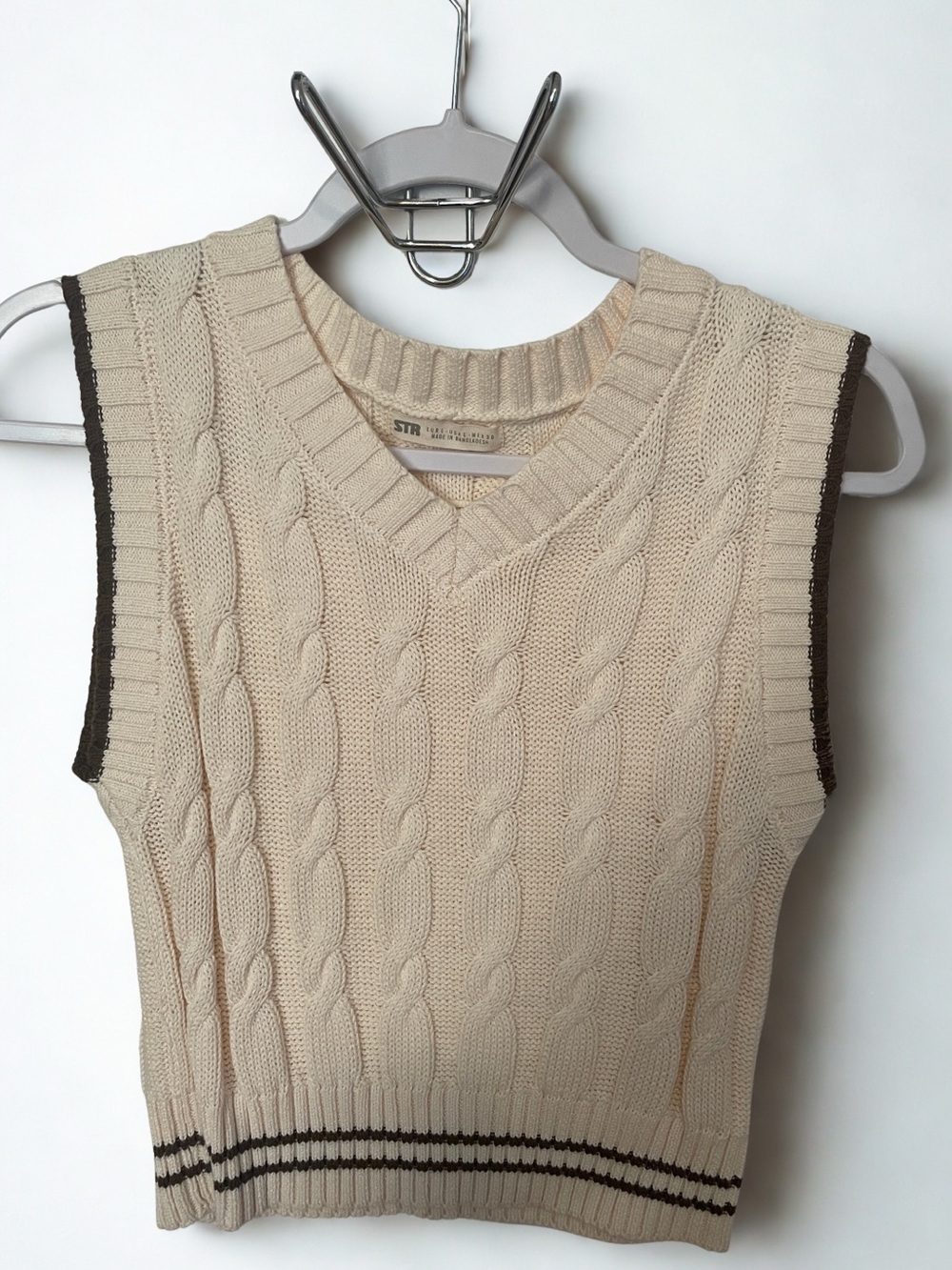 stradivarius Cream Cable Knit V-Neck Sweater Vest with Brown Trim